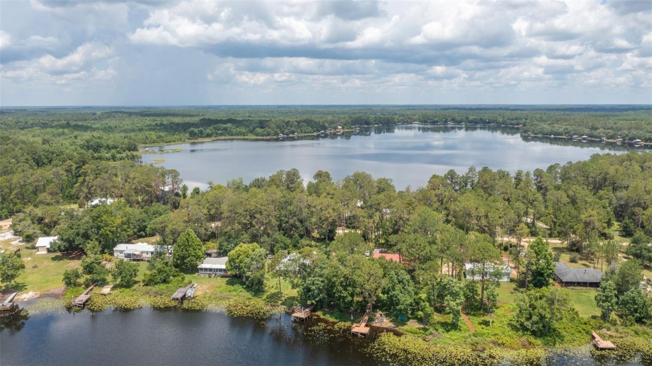 303 Riley Lake Drive , Hawthorne, FL 32640 Photo