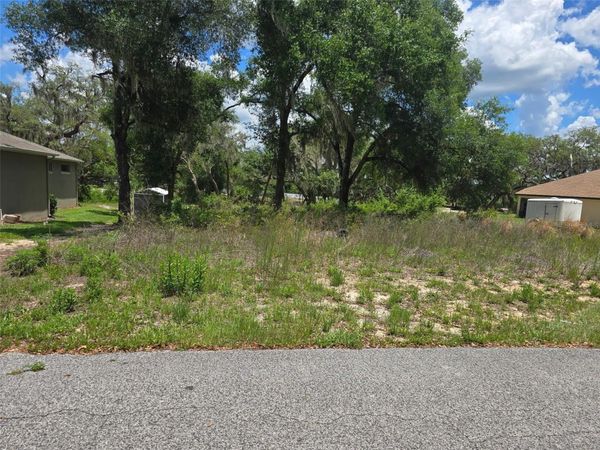 5066 WESTLAKE BOULEVARD , DADE CITY, FL 33523
