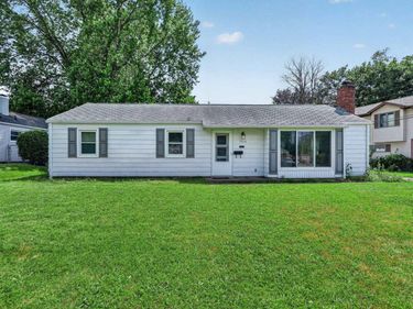 1616 Southeast Drive, South Bend, IN 46614