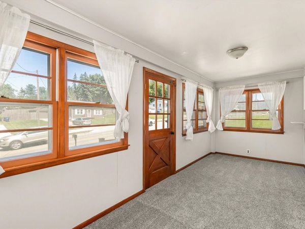 624 Mckinley Avenue, Des Moines, IA 50315
