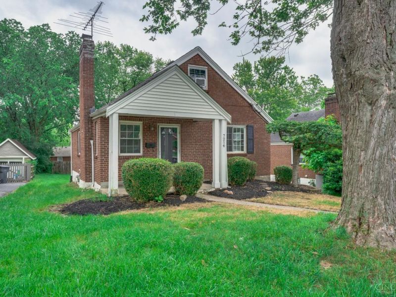 7214 Osceola, Madeira, OH 45243 Photo 2
