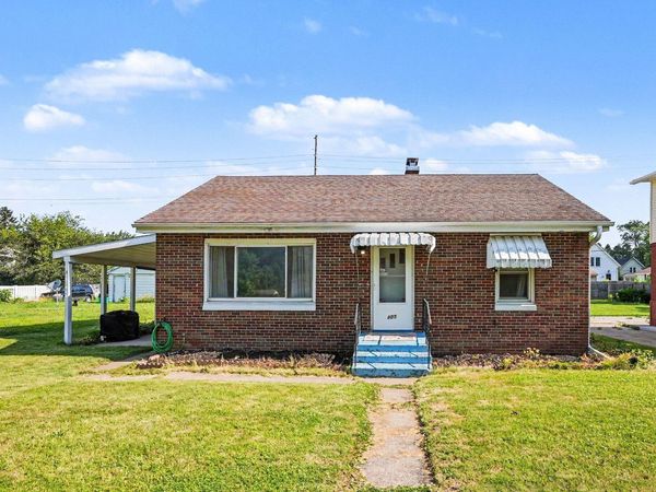 805 Division Street , La Porte, IN 46350