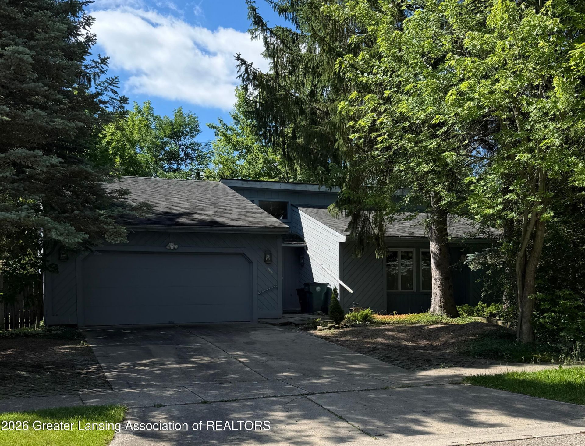 928 Whittier Drive, East Lansing, MI 48823 Main Photo