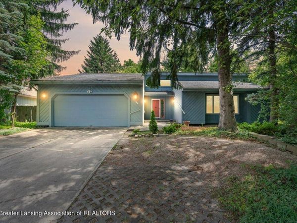928 Whittier Drive, East Lansing, MI 48823