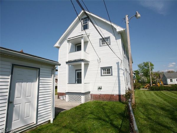 3698 Menlo Road , Shaker Heights, OH 44120