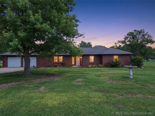 17255 E 79th Street North , Owasso, OK 74055