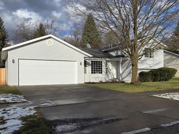 869 W Mustang AVE , Hayden, ID 83835