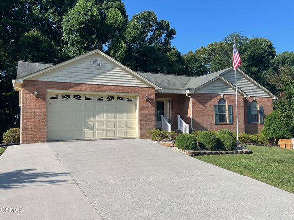 985 E Brentwood Drive, Morristown, TN 37814