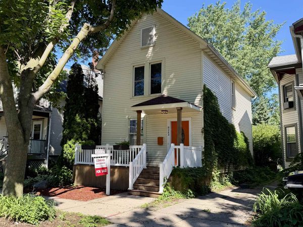 824 E Dayton Street, Madison, WI 53703