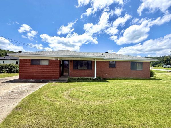 5500 Sonora Drive, North Little Rock, AR 72118