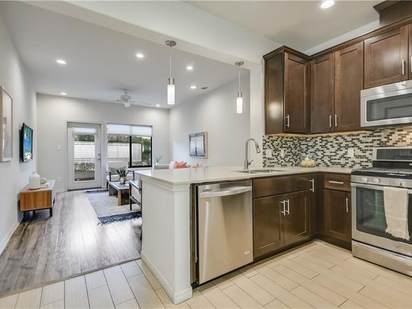 124 Cumberland RD , Unit 303, Austin, TX 78704