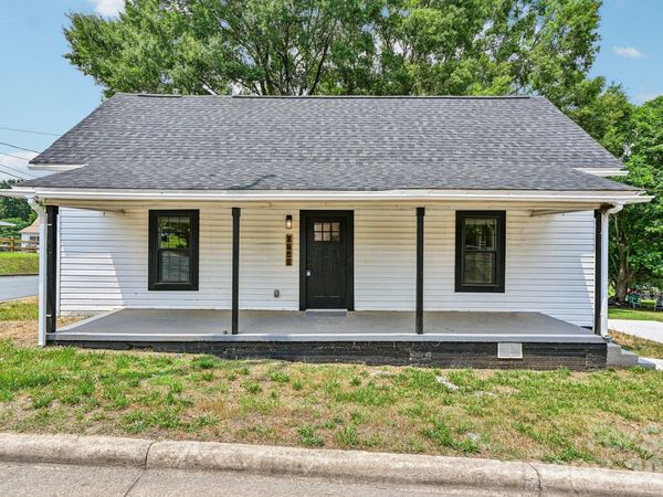 748 Efird Street , Albemarle, NC 28001