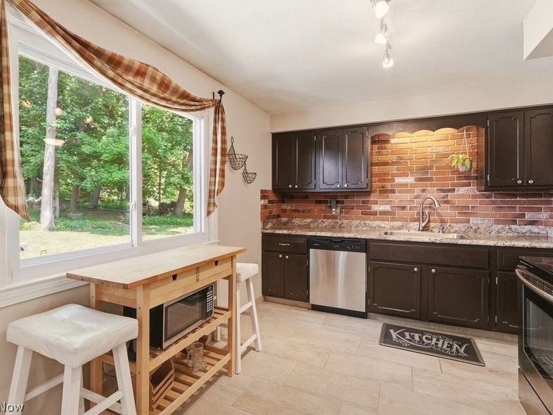 197 Spring Creek Road, Northfield Center, OH 44067 Photo 12