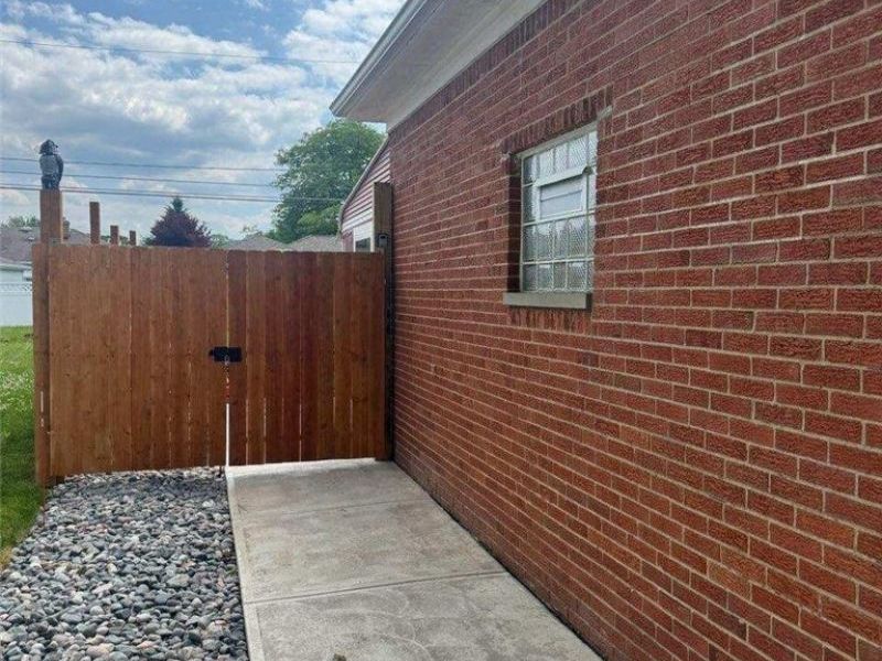 7287 Maplewood Road, Parma, OH 44130 Photo 28