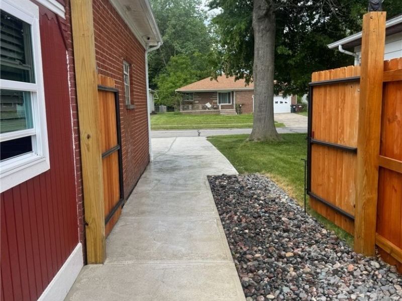 7287 Maplewood Road, Parma, OH 44130 Photo 29