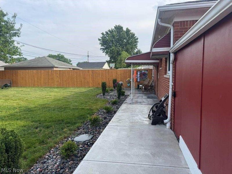 7287 Maplewood Road, Parma, OH 44130 Photo 31