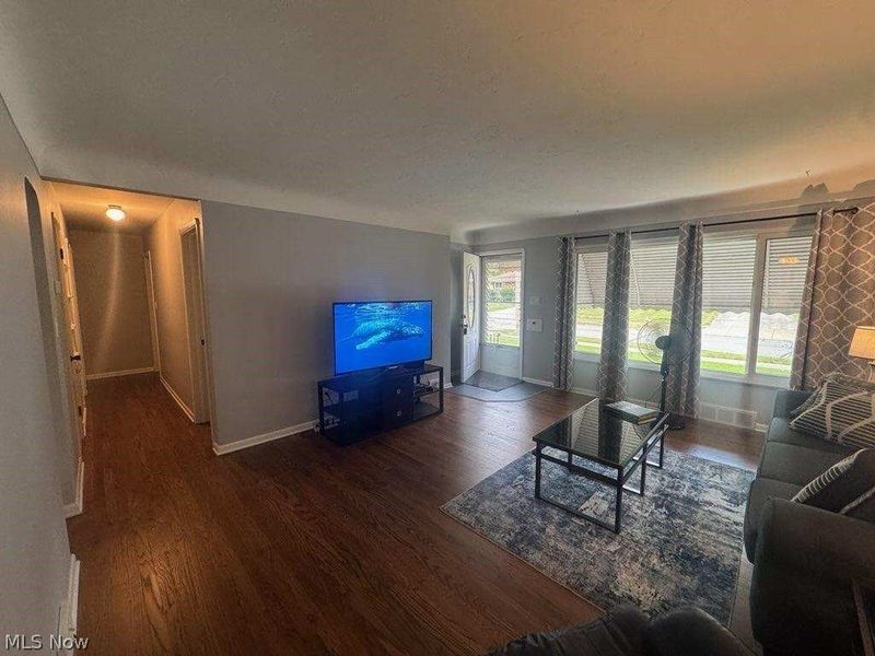 7287 Maplewood Road, Parma, OH 44130 Photo 5