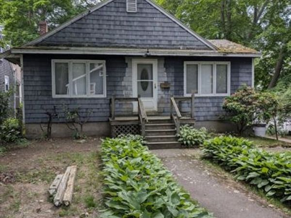 7 East Garfield Ave, Beverly, MA 01915