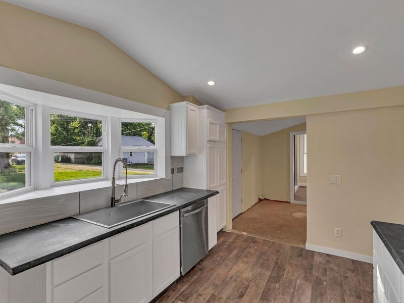 241 S High Street, Pataskala, OH 43062 Photo 13