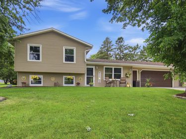 360 Allan Avenue, Owatonna, MN 55060