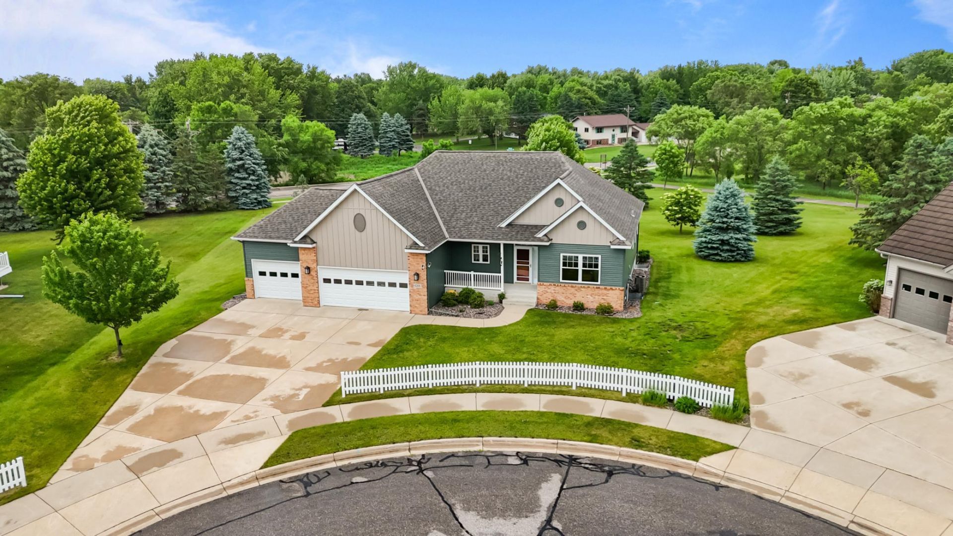 6205 Cape East Court , Saint Cloud, MN 56303
