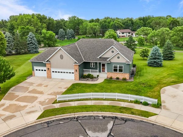 6205 Cape East Court , Saint Cloud, MN 56303