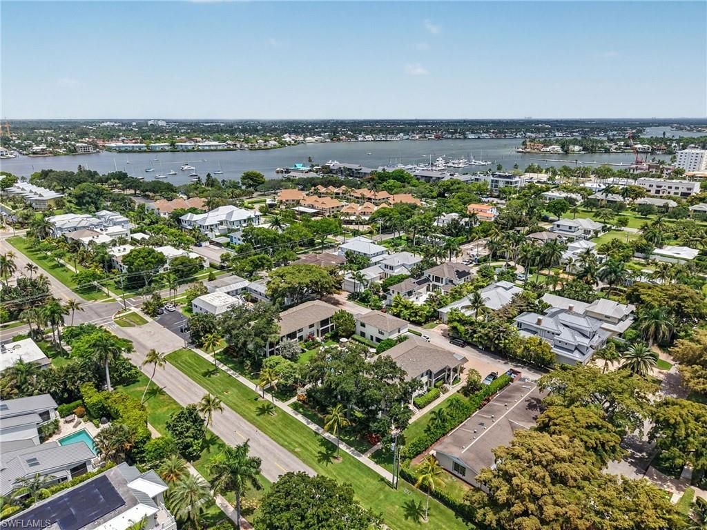 722 10th Ave S, Unit A201, Naples, FL 34102 Photo