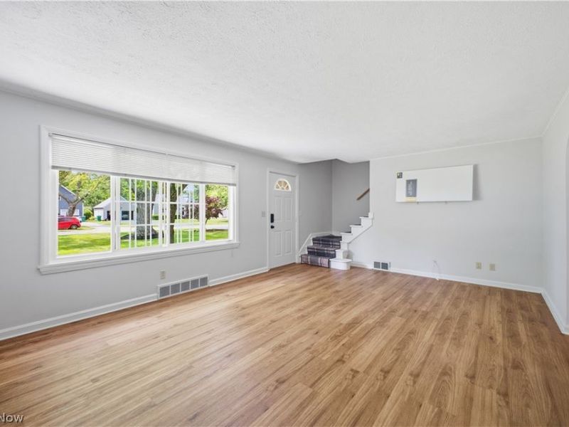 8021 Middlesex Road, Mentor, OH 44060 Photo 4