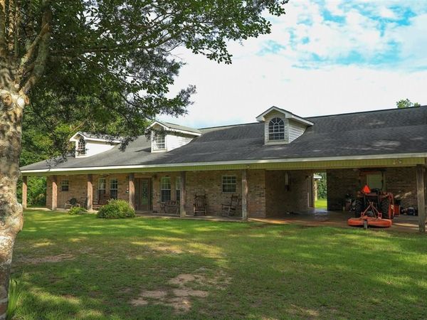 653 Ebenezer Cemetery Road, Leesville, LA 71446