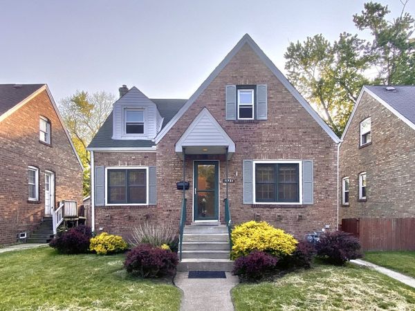 18034 Ridgewood Avenue , Lansing, IL 60438