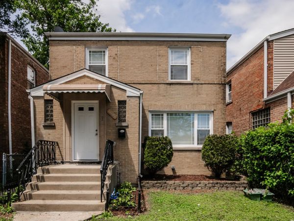 10048 S Saint Lawrence Avenue , Chicago, IL 60628