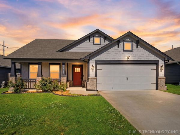 10302 N 98th East Avenue , Owasso, OK 74055
