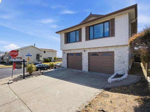 465 Verducci Dr , Daly City, CA 94015