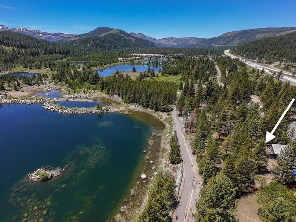 11831 Deerfield Drive, Truckee, CA 96161