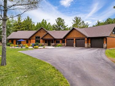 1801 20th Avenue , Two Harbors, MN 55616