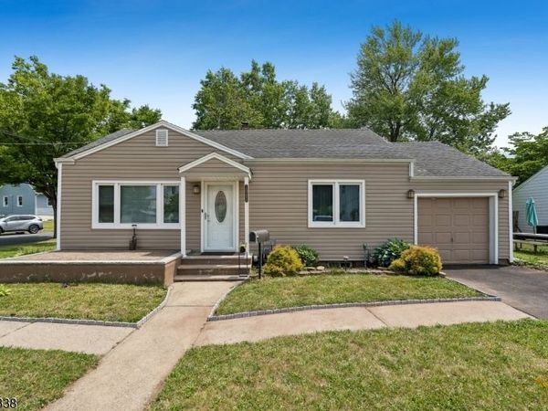 1983 Barnett St, Rahway, NJ 07065