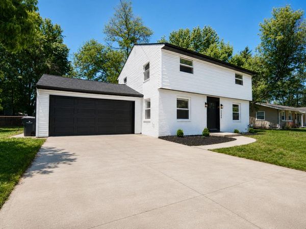 2490 Strathmore Street, Kalamazoo, MI 49009