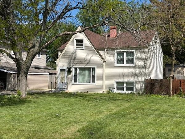 27W088 Evelyn Avenue , Winfield, IL 60190
