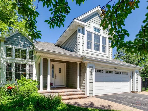 228 Southridge Drive , Gurnee, IL 60031
