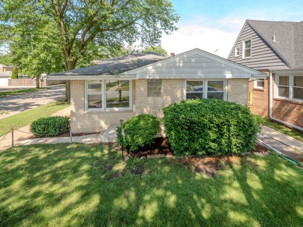 1944 S 15th Avenue , Broadview, IL 60155