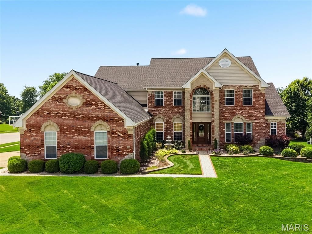 208 Kings Mill Court , Dardenne Prairie, MO 63368 Main Photo