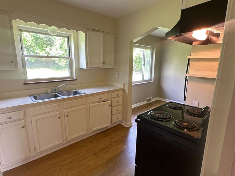 417 Elm St, Cincinnati, OH 45238 Photo 3