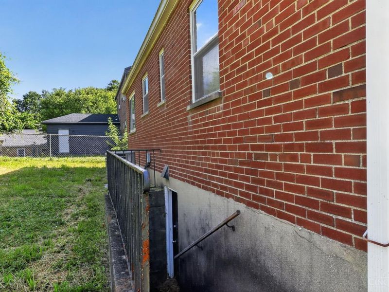 417 Elm St, Cincinnati, OH 45238 Photo 6