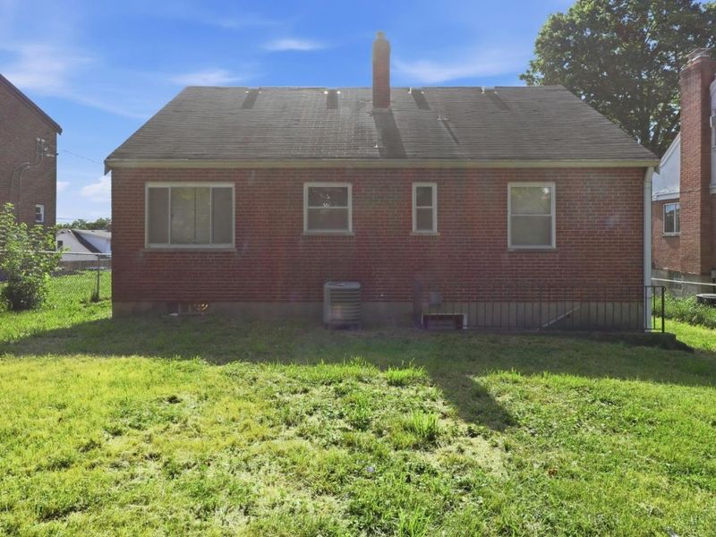 417 Elm St, Cincinnati, OH 45238 Photo 8