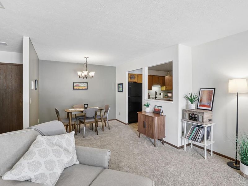539 Davis Road, Unit 8, Pierce Twp, OH 45255 Photo 5
