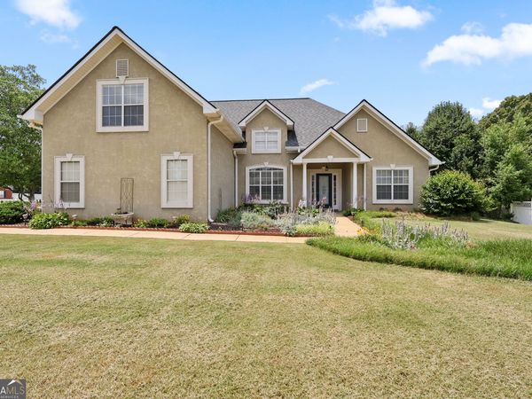200 Chatfield Way, Locust Grove, GA 30248