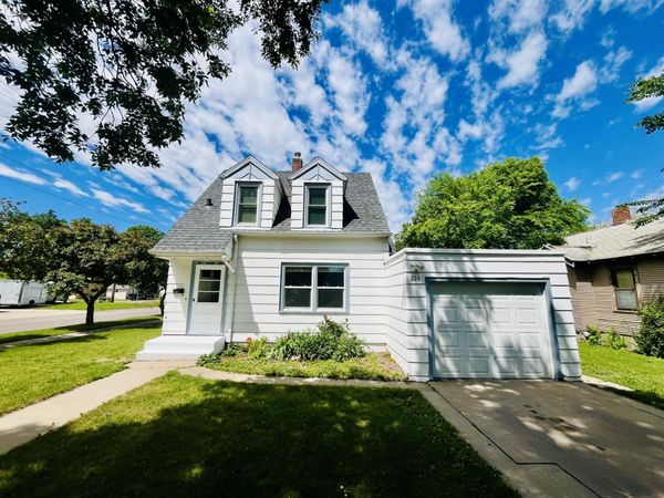 224 S Jackson Street, Aberdeen, SD 57401