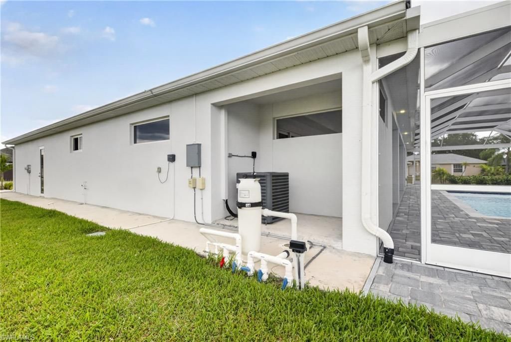 2929 SW 6th Pl, Cape Coral, FL 33914 Photo