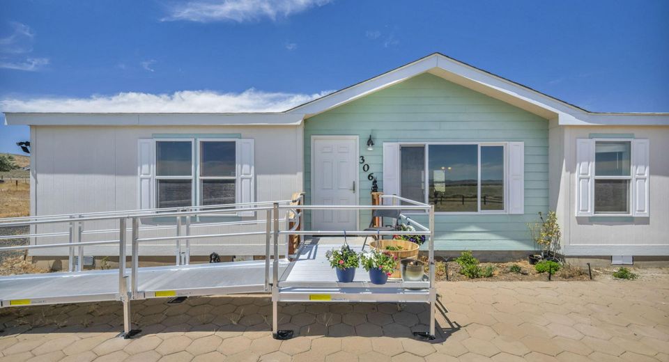 3065 Dayton Avenue, Silver Springs, NV 89429 Photo