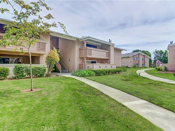 8877 Lauderdale Court, Unit 210-G, Huntington Beach, CA 92646